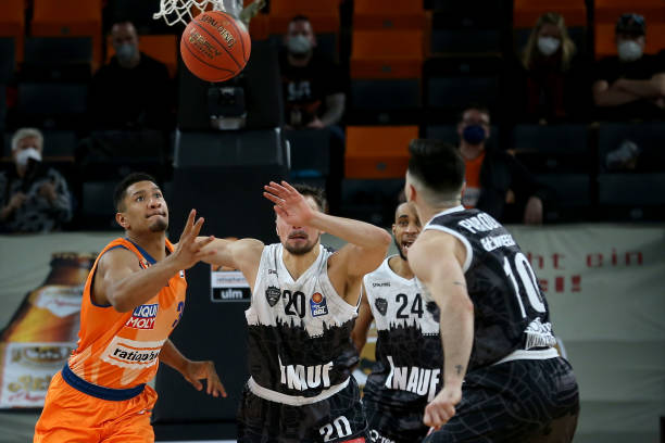 次因防高球 次因防高球