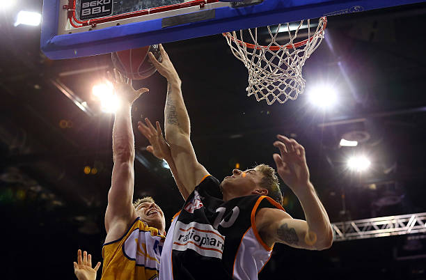 运动员们一 运动员们一