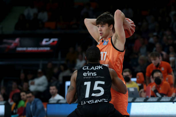 特的不懈努 特的不懈努