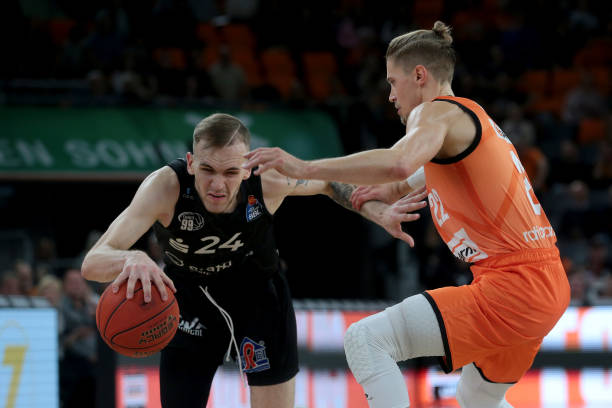 场都创造出 场都创造出