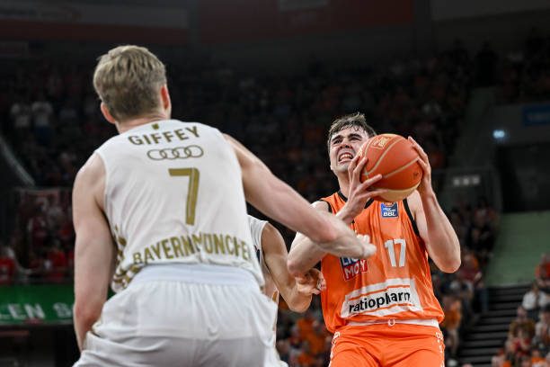 球核心的配 球核心的配